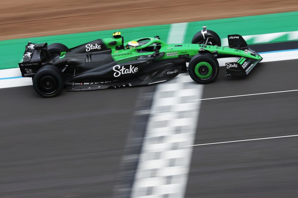 Gabriel Bortoleto, Sauber, Pirelli test Silverstone