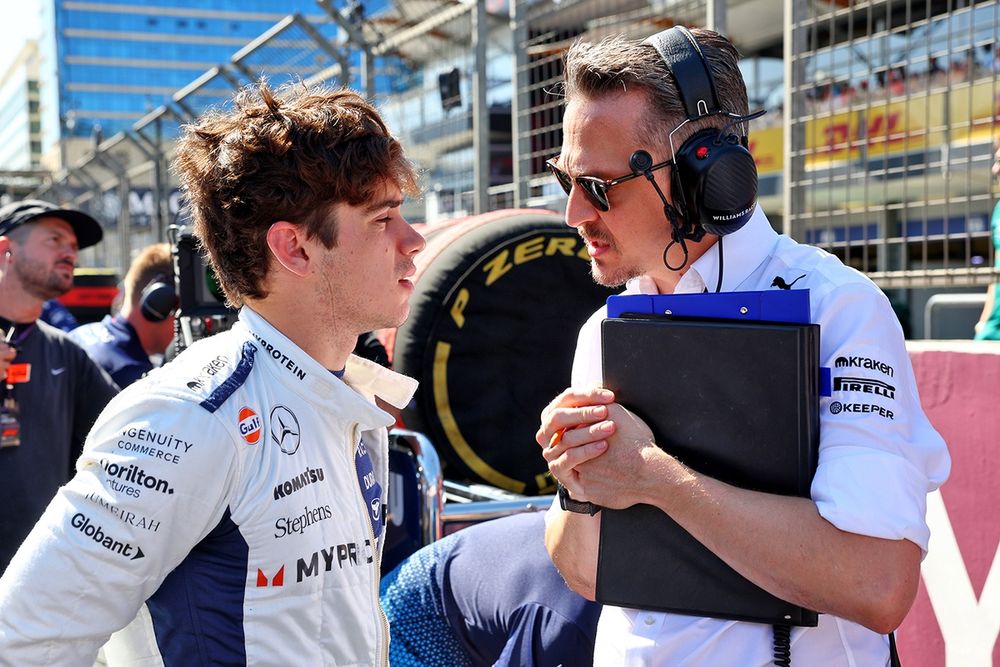 Franco Colapinto, Williams, y Gaetan Jego su ingeniero de carrera