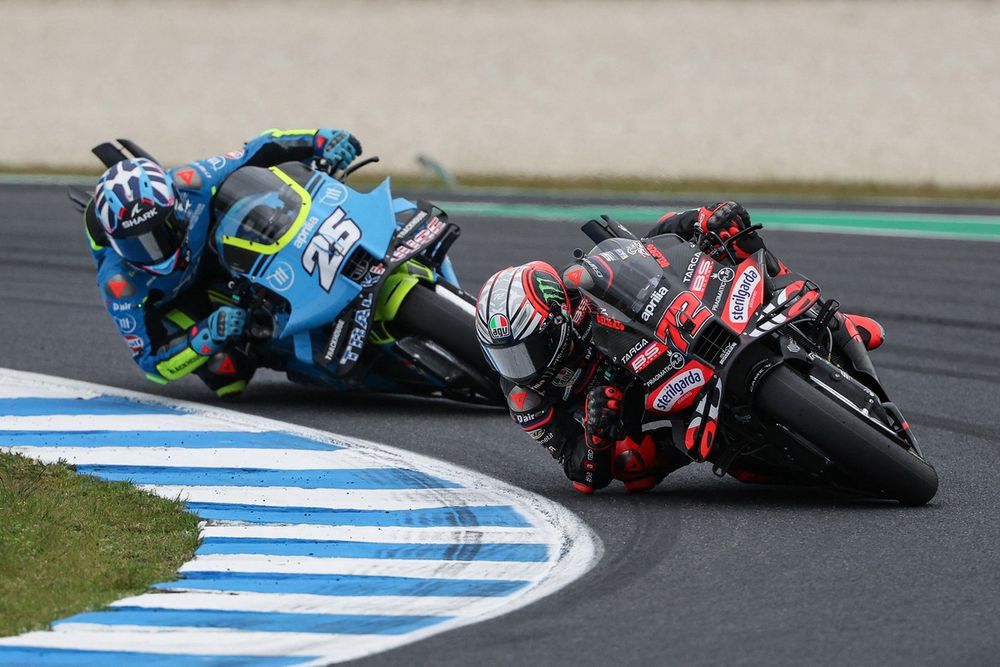 Bezzecchi and Fernandez shared the spoils for Aprilia in Australia