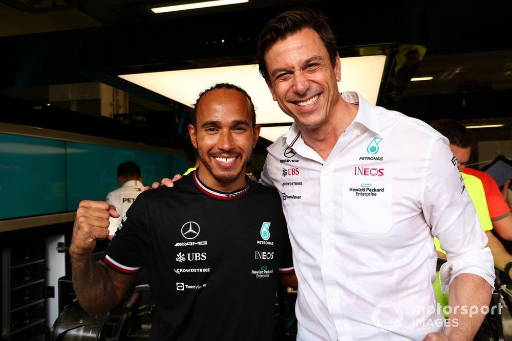 Lewis Hamilton, Mercedes, 1st position, and Toto Wolff, Team Principal and CEO, Mercedes AMG, celebrate after the race