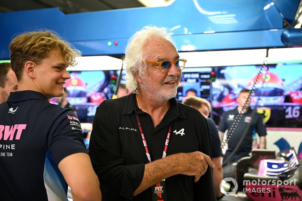 Paul Aron, Alpine F1, y Flavio Briatore, asesor ejecutivo de Alpine F1