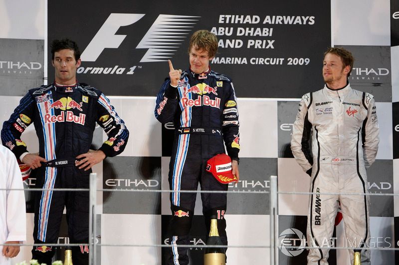 Podio: segundo lugar Mark Webber, Red Bull Racing, ganador de la carrera Sebastian Vettel, Red Bull