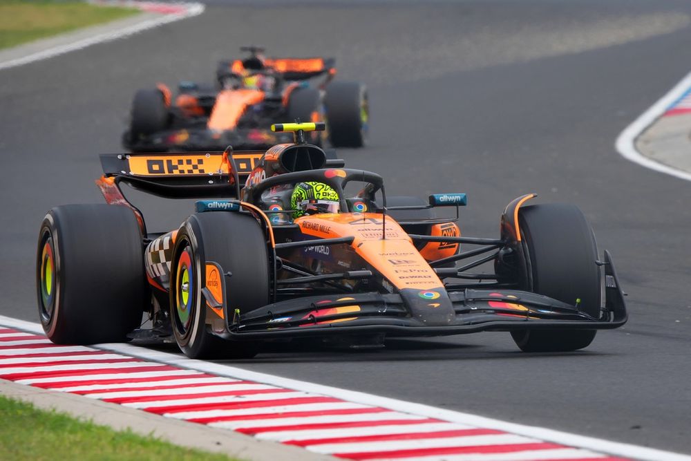 Lando Norris, McLaren, Oscar Piastri, McLaren