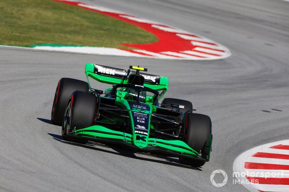 Zhou Guanyu, Stake F1 Team Kick Sauber C44