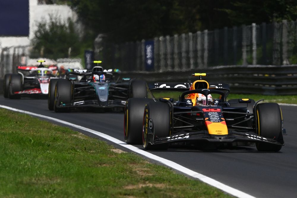 Yuki Tsunoda, Red Bull Racing Team, Andrea Kimi Antonelli, Mercedes