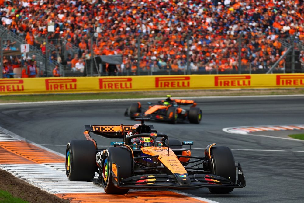 Lando Norris, McLaren, Oscar Piastri, McLaren