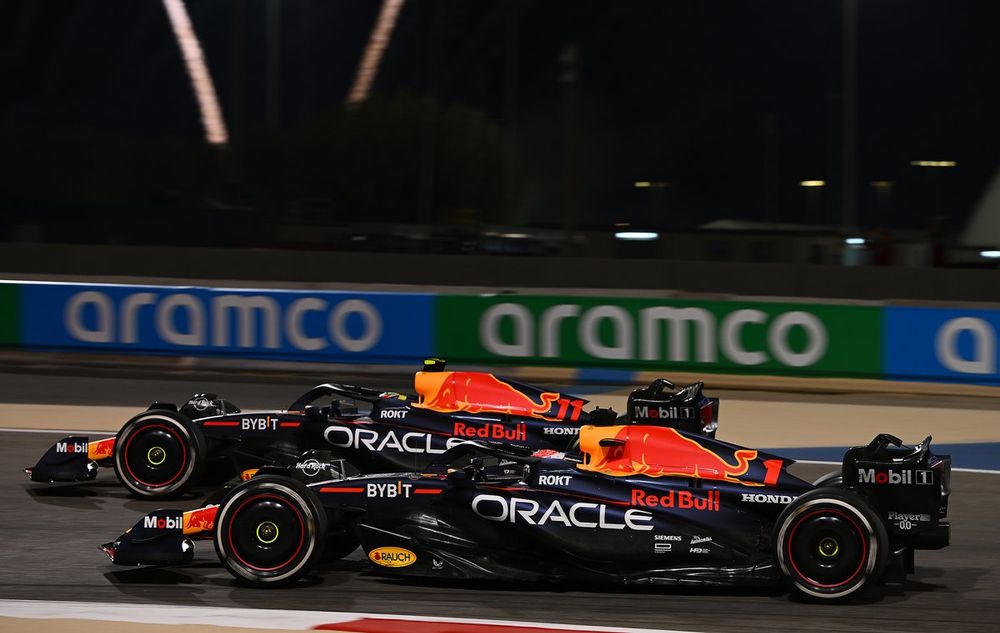 Max Verstappen, Red Bull Racing RB19, Sergio Pérez, Red Bull Racing RB19