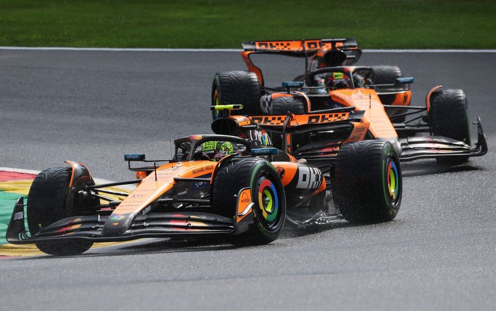 Lando Norris, McLaren, Oscar Piastri, McLaren
