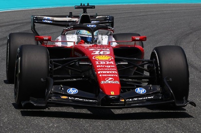 フェラーリのルクレール最速。トップ3に3チームの混戦模様……メルセデス
