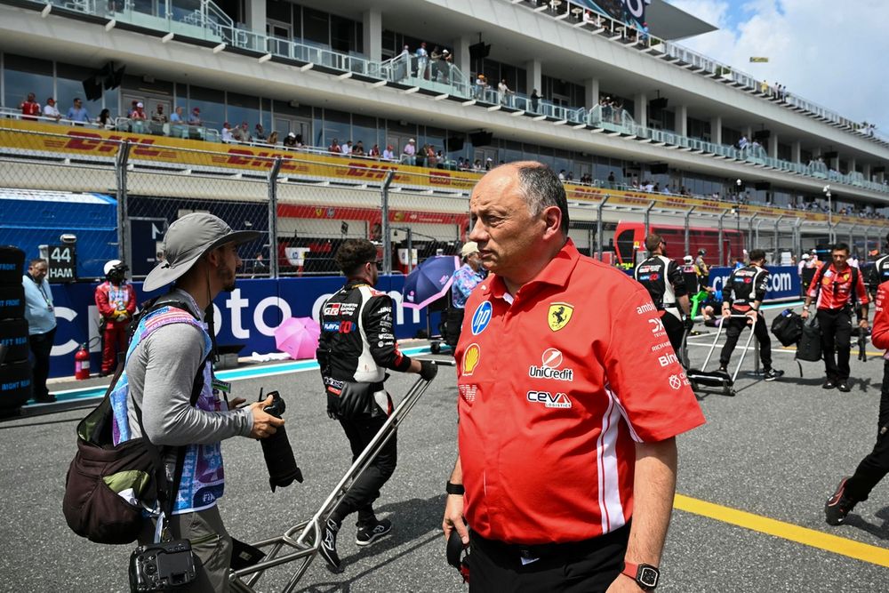 Frédéric Vasseur op de grid in Miami.