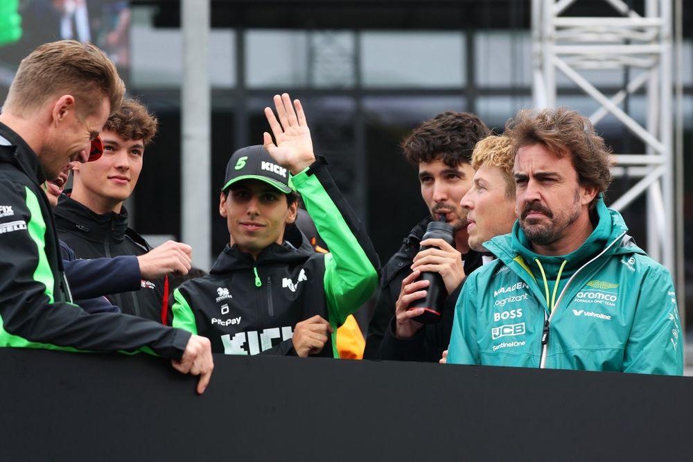 Nico Hulkenberg, Sauber, Liam Lawson, Racing Bulls Team, Fernando Alonso, Aston Martin Racing, Esteban Ocon, Haas F1 Team, Oliver Bearman, Haas F1 Team, Gabriel Bortoleto, Sauber