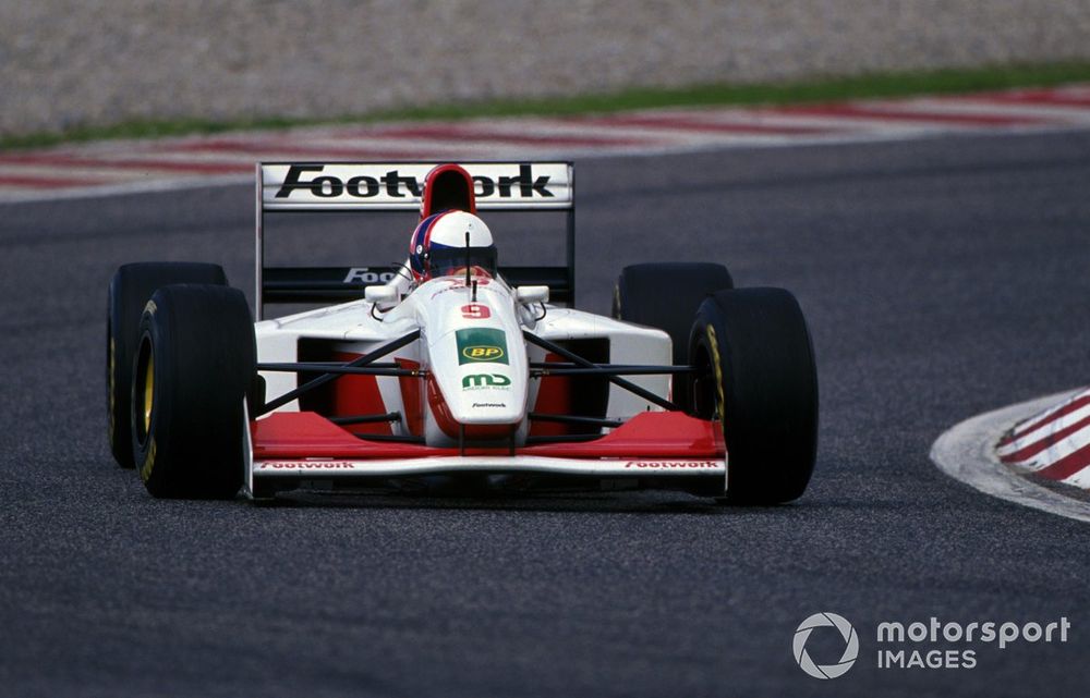 Formula 3000  rookie Gil de Ferran (BRA) tests the Footwork FA14.