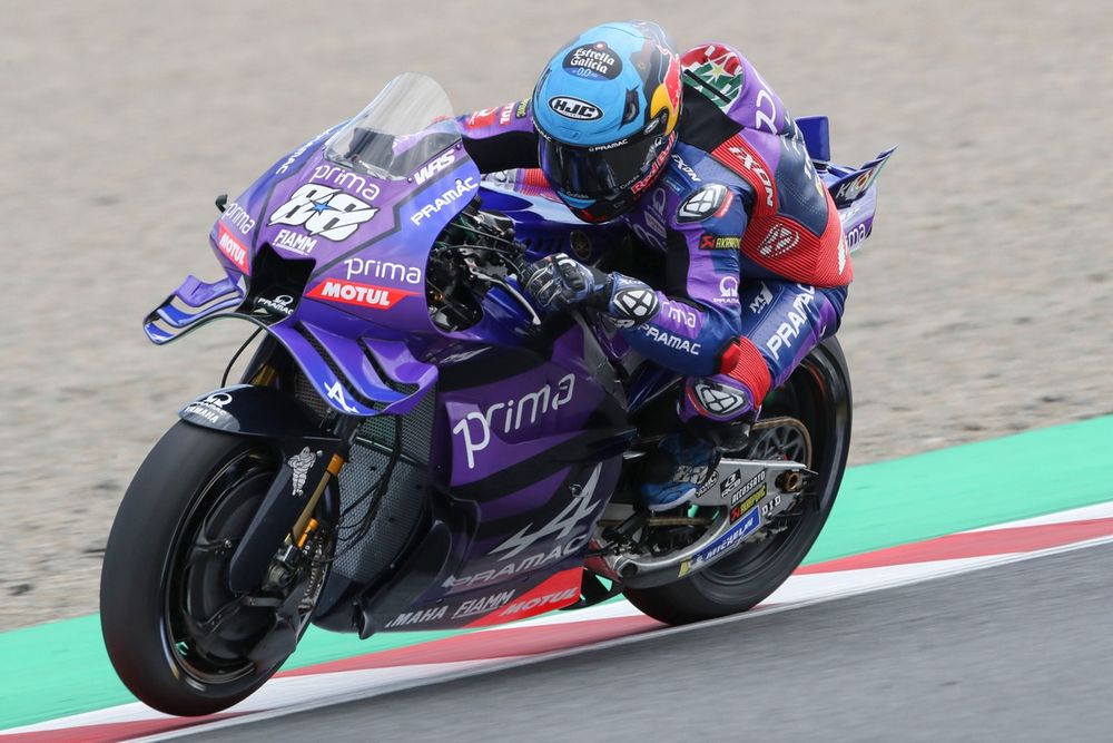 Yamaha deed Oliveira een aanbieding voor een World Superbike-rol, maar zijn voorkeur ging uit naar BMW.