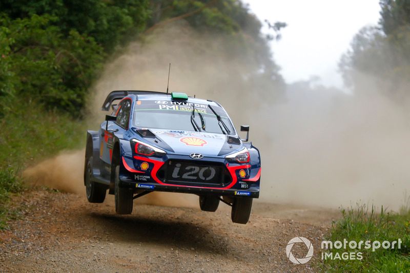 Hayden Paddon lors de sa dernière apparition en catégorie reine du WRC lors du Rallye d'Australie 2018.