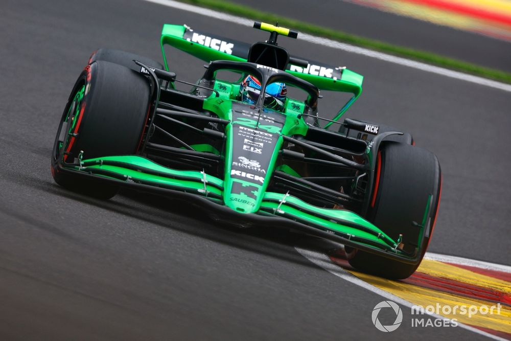 Zhou Guanyu, Stake F1 Team Kick Sauber C44