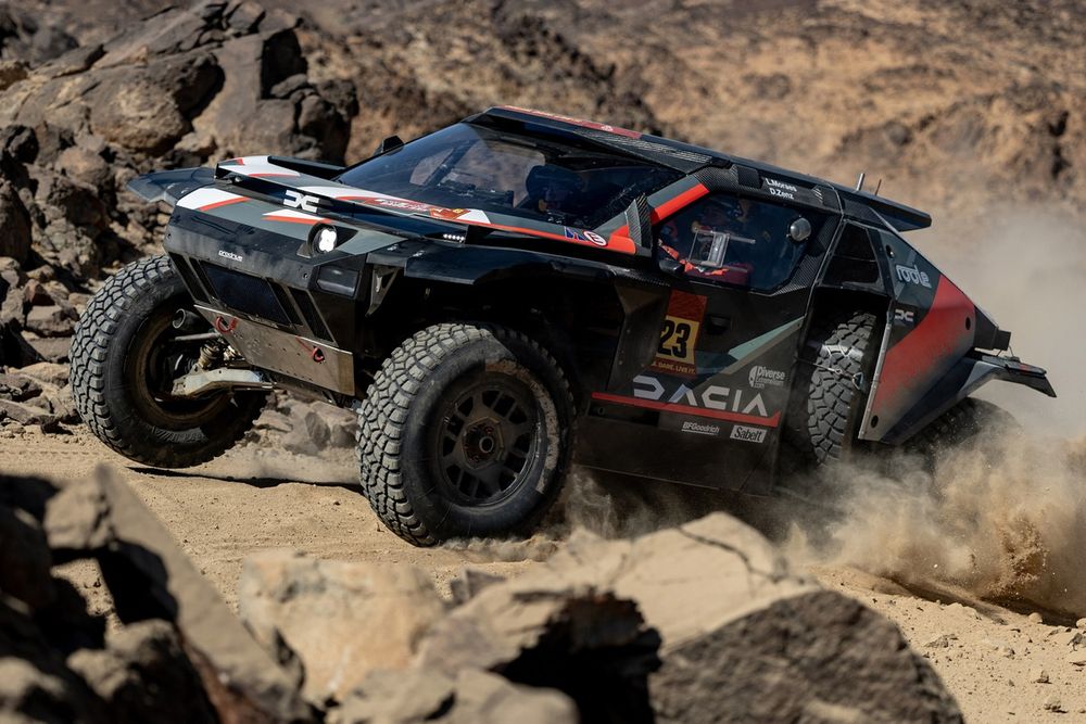 #223 The Dacia Sandriders Dacia: Lucas Moraes, Dennis Zenz