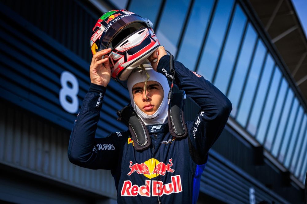 Ernesto Rivera tras su podio en Silverstone: "Al final la adrenalina estaba a tope"