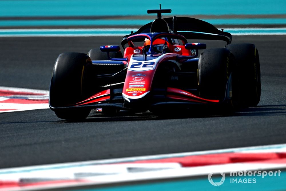 Max Esterson, Trident drives on track