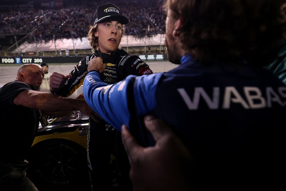Carson Hocevar and Ryan Blaney fight