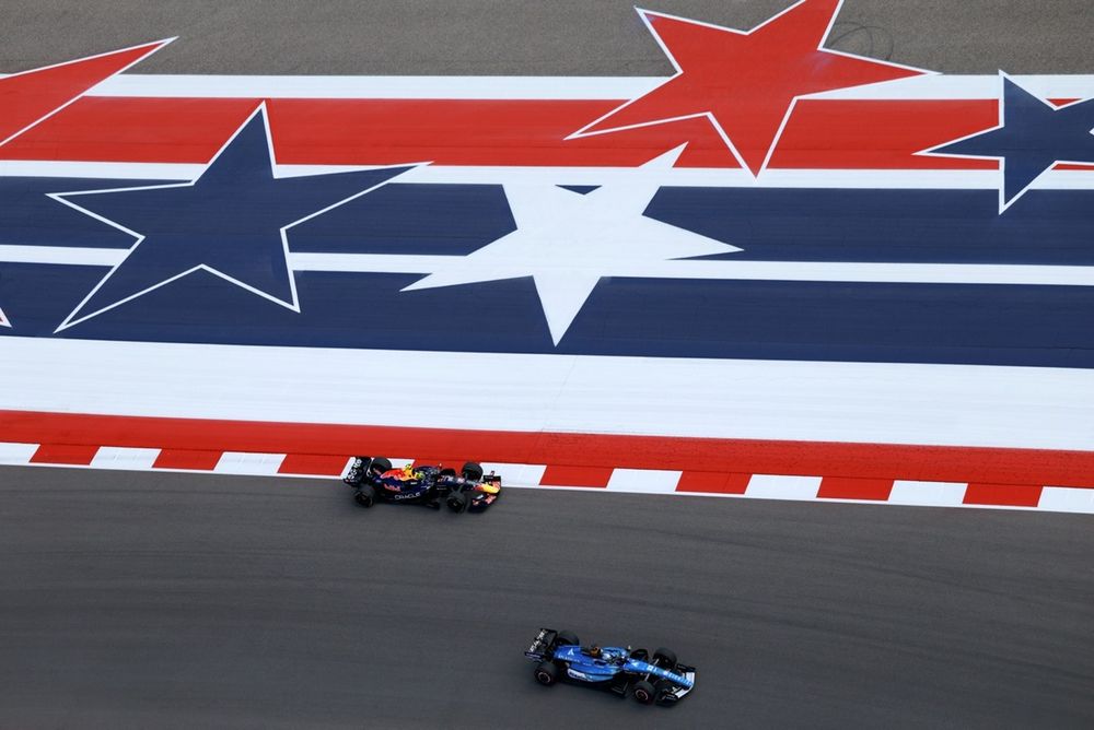 Alexander Albon, Williams, Isack Hadjar, Red Bull Racing