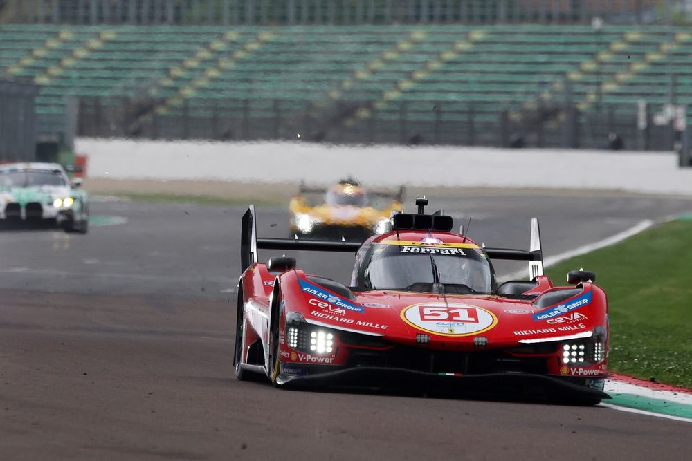 La Ferrari 499P n°51 d'Alessandro Pier Guidi, James Calado et Antonio Giovinazzi.