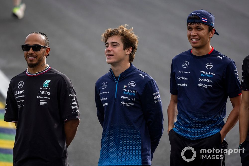 Lewis Hamilton, Mercedes-AMG F1 Team, Franco Colapinto, Williams Racing, Alex Albon, Williams Racing