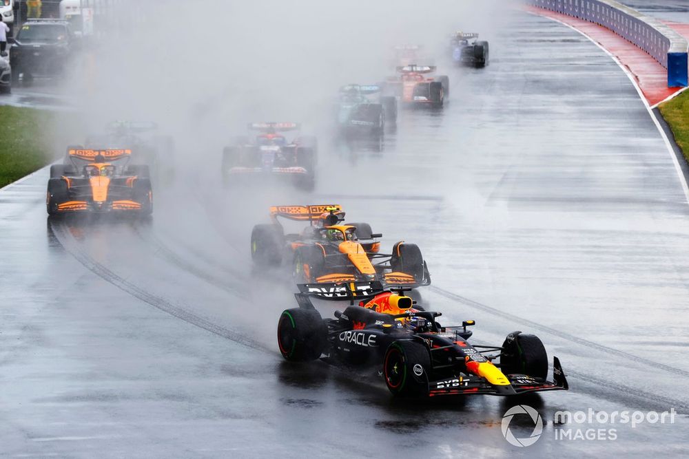 Max Verstappen, Red Bull Racing RB20 Lando Norris, McLaren MCL38 