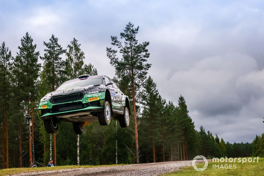 Oliver Solberg, Elliott Edmondson, Toksport WRT Skoda Fabia Evo Rally2
