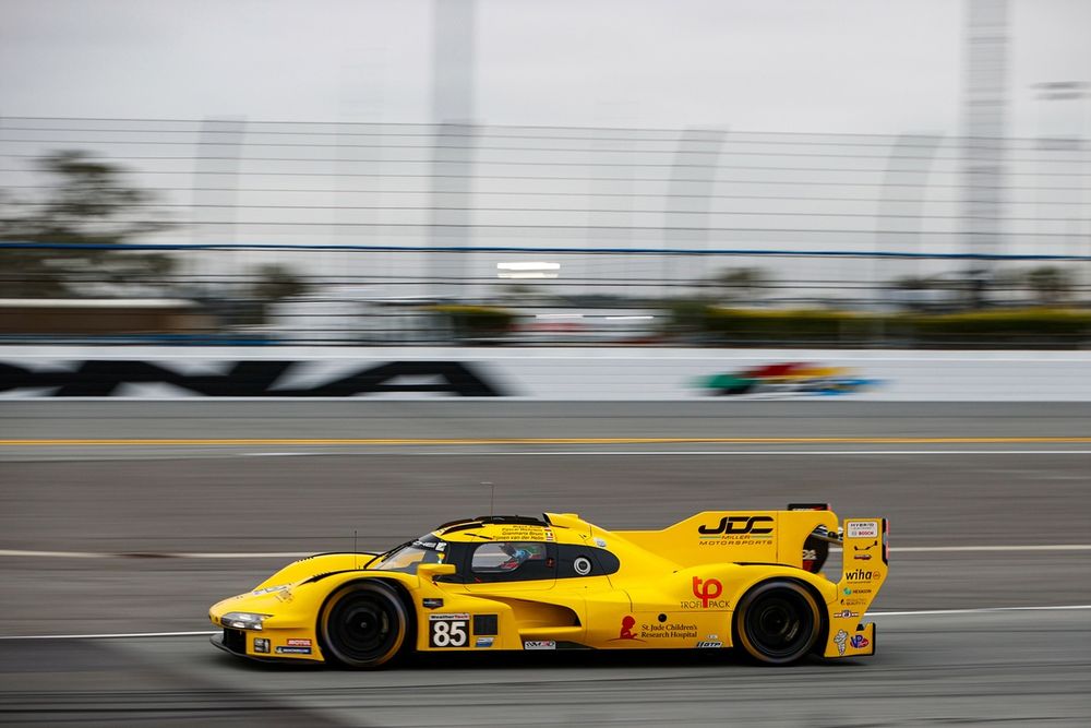 #85 JDC Miller MotorSports Porsche 963: Tijmen Van Der Helm, Gianmaria Bruni, Pascal Wehrlein, Bryce Aron
