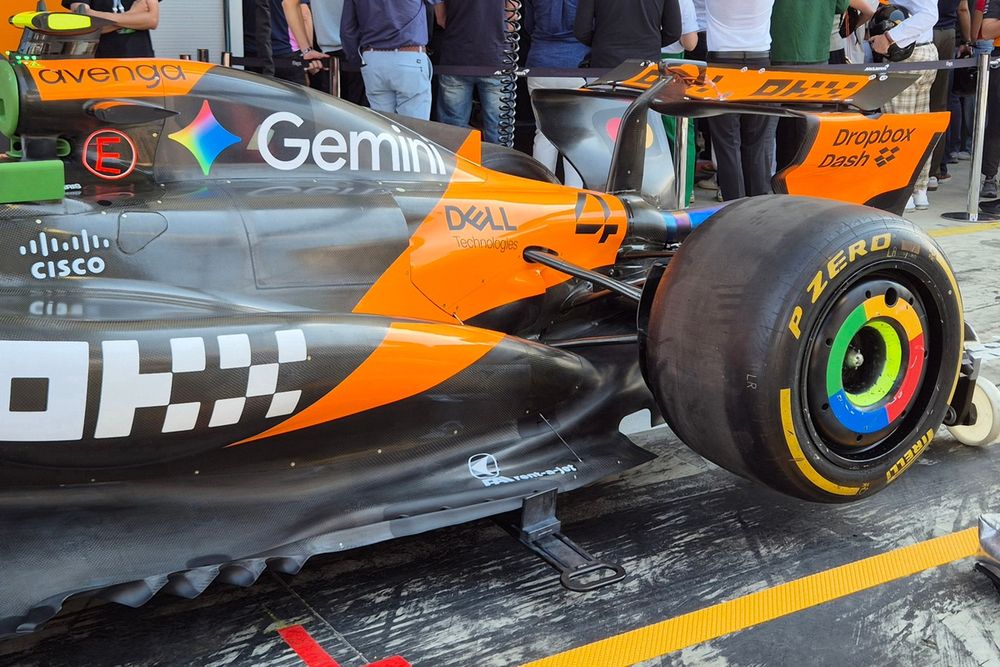 McLaren MCL39 technical detail
