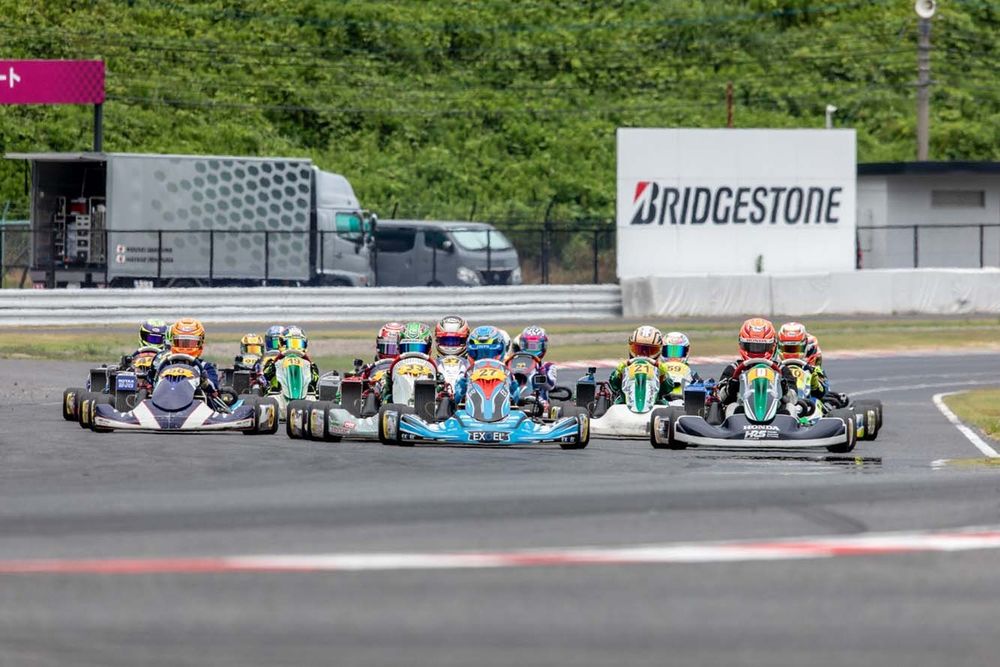 ホンダ・レーシング・スクールがEXGEL MAX CHAMPとコラボ。佐藤