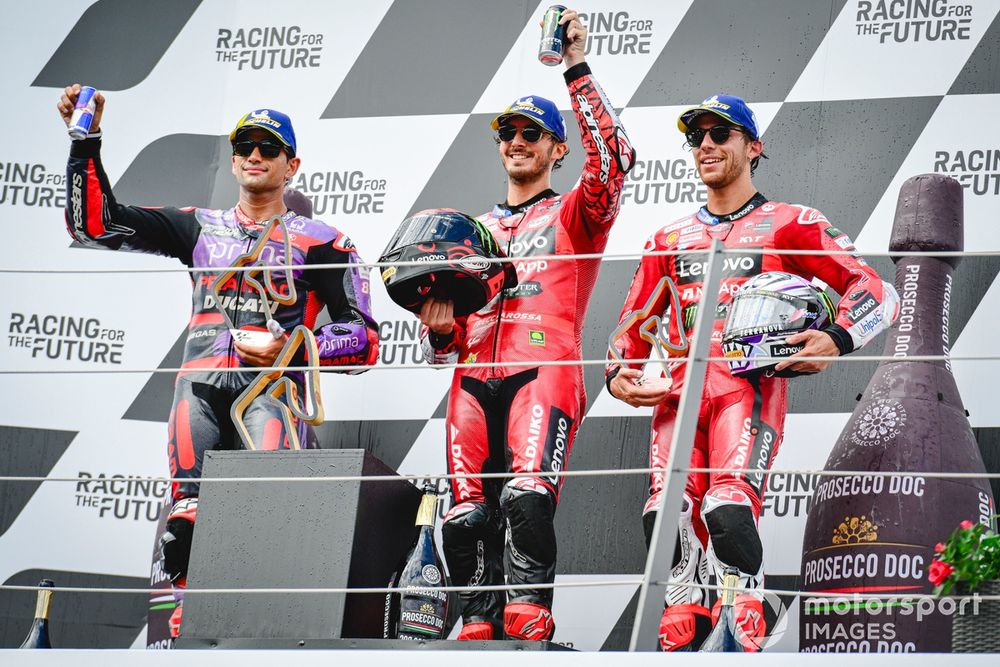 Francesco Bagnaia, Ducati Team, Enea Bastianini, Ducati Team, Jorge Martín, Pramac Racing podio 2024 en Austria