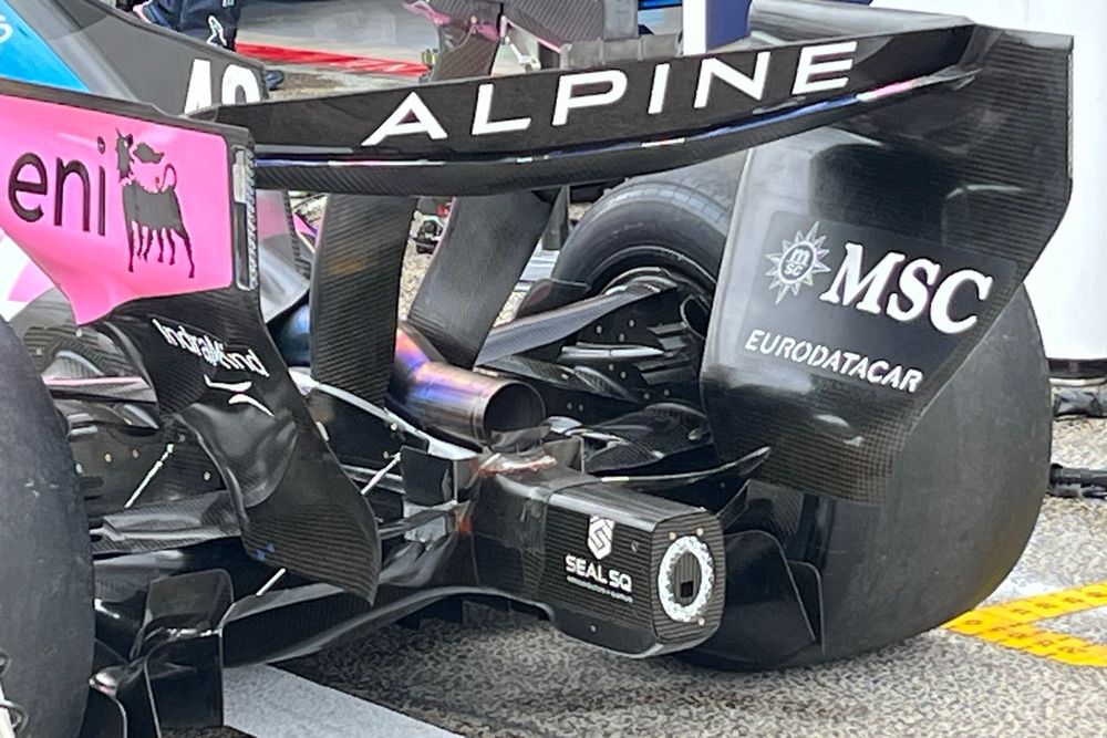 Alpine car tech detail
