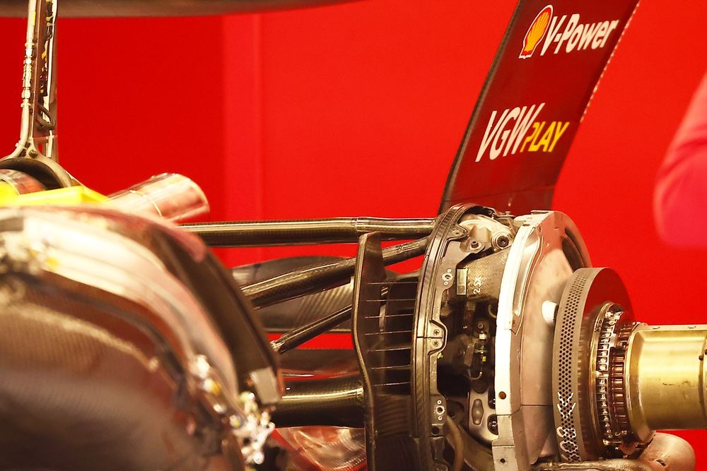Ferrari SF-25, dettaglio del freno posteriore
