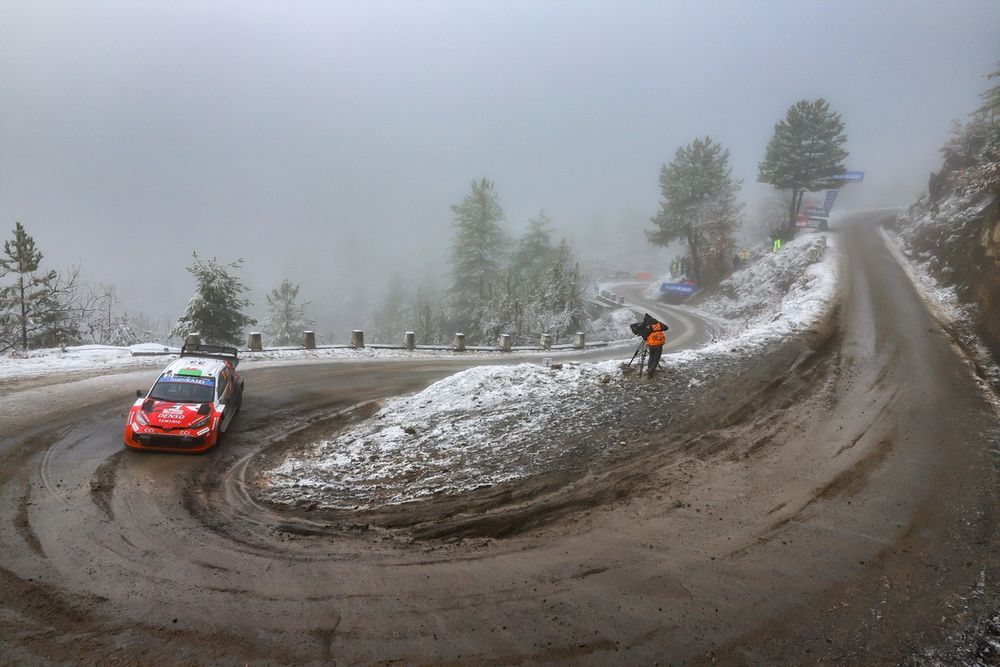 Оливер Сольберг доминирует и одерживает сенсационную победу