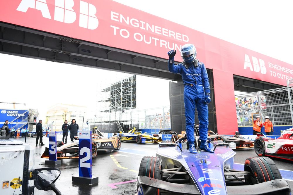El ganador Stoffel Vandoorne, Maserati MSG Racing