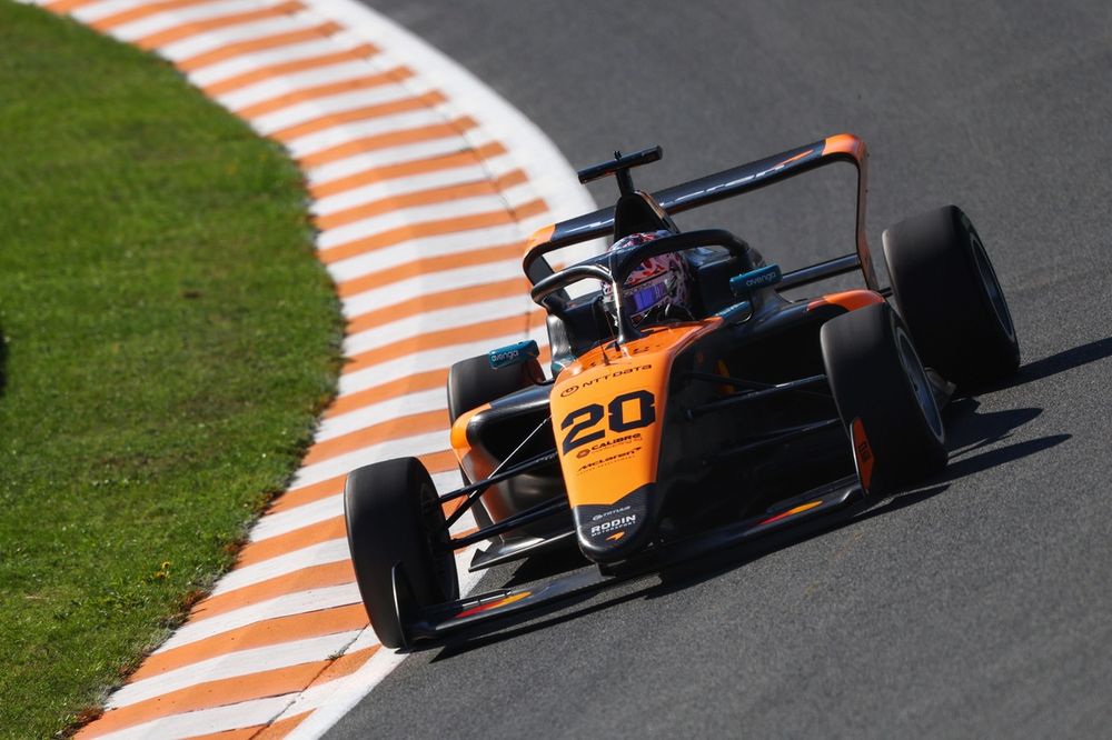 Ella Lloyd, Rodin Motorsport