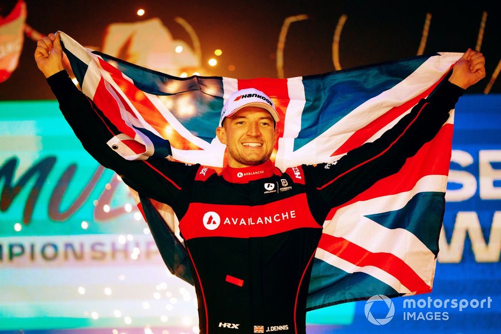 Dennis became first Gen3 title with customer Porsche powertrain in his Andretti car