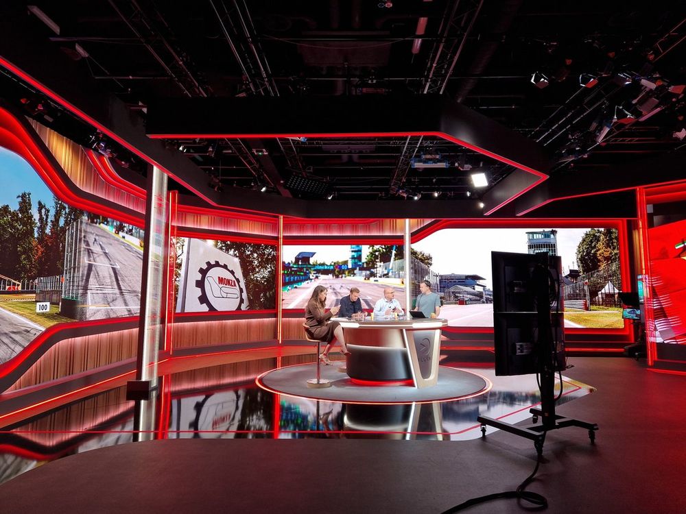 De Formule 1-studio van Viaplay met Amber Brantsen, Giedo van der Garde en Ernest Knoors.