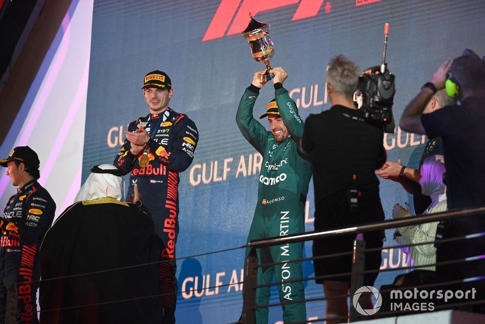 Podio: tercer lugar Fernando Alonso, Aston Martin F1 Team