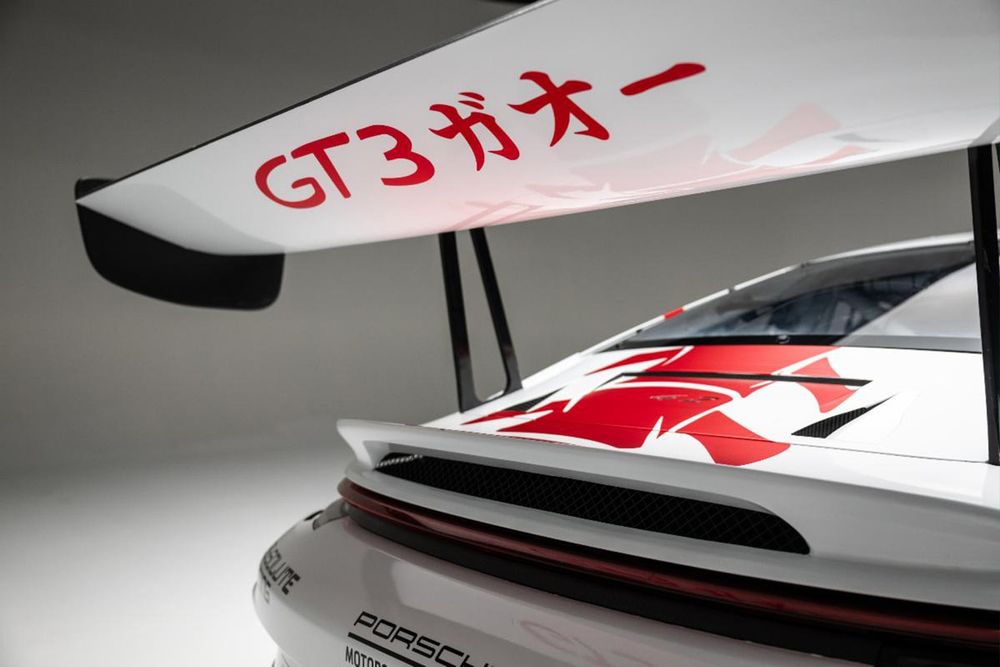 #8 AO Racing - Absolute Racing, Porsche 911 GT3-R: Alessio Picariello, Julien Andlauer, Laurin Heinrich