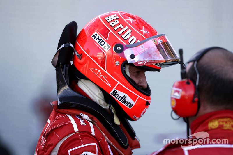 Michael Schumacher amarga abandono determinante em Suzuka, 2006