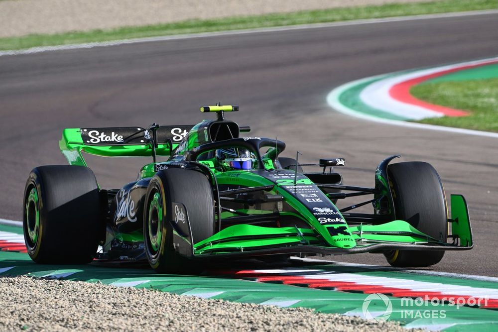 Zhou Guanyu, Stake F1 Team Kick Sauber C44 