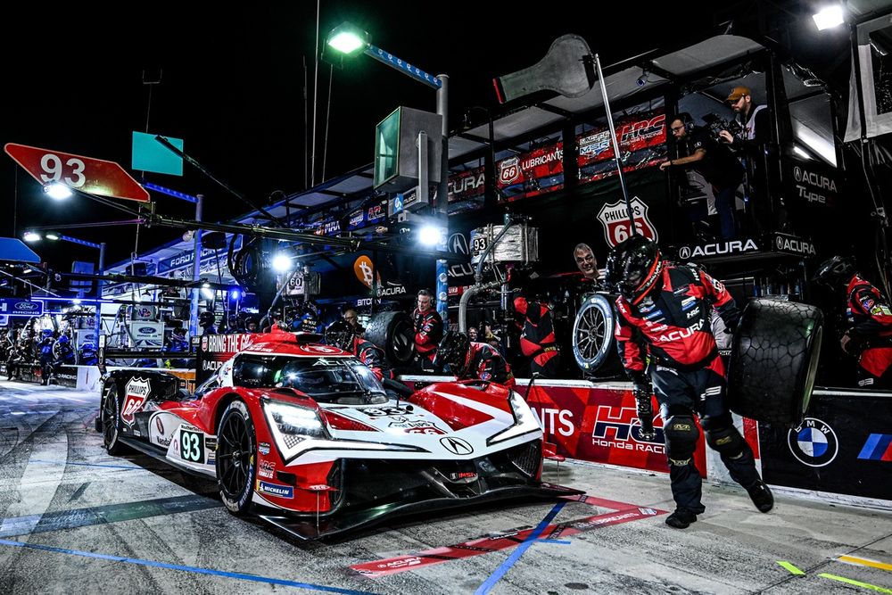 Renger van der Zande start met zijn team van pole in de 24 uur van Daytona.