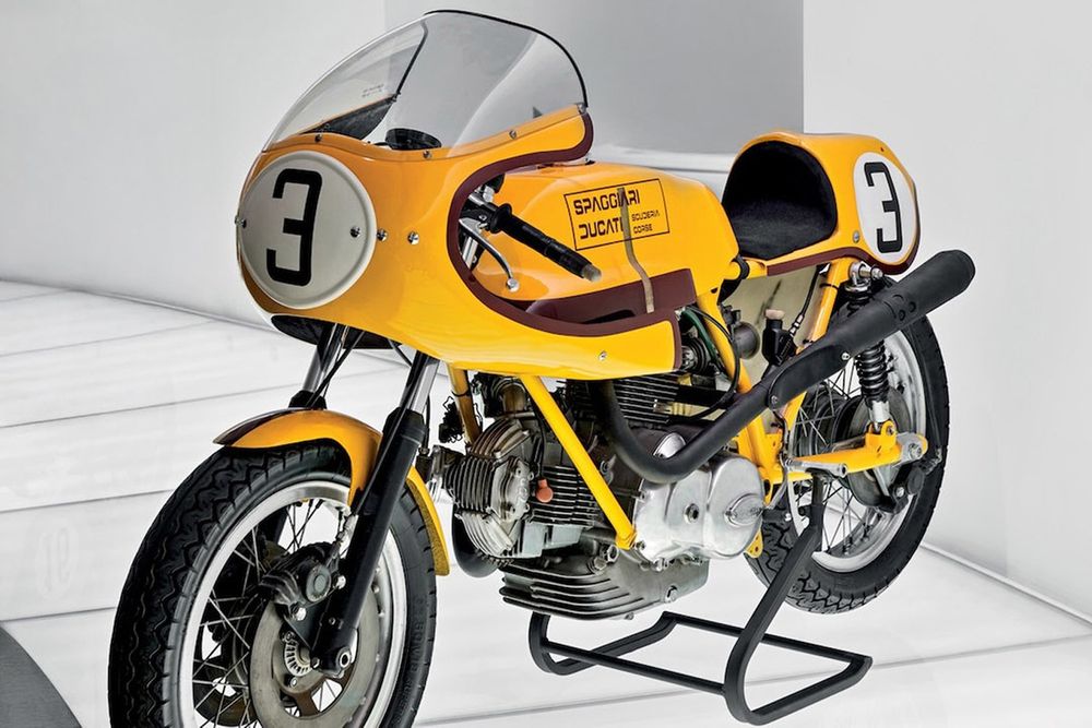 Ducati 750 Supersport Desmo