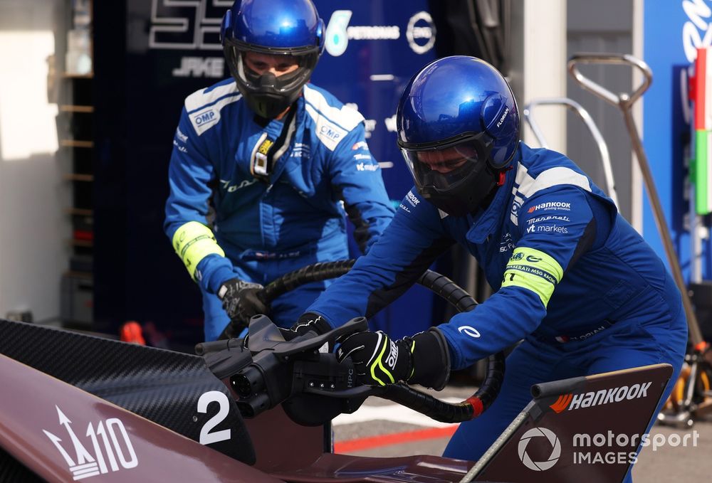 El equipo Maserati Racing practica el Pit Boost