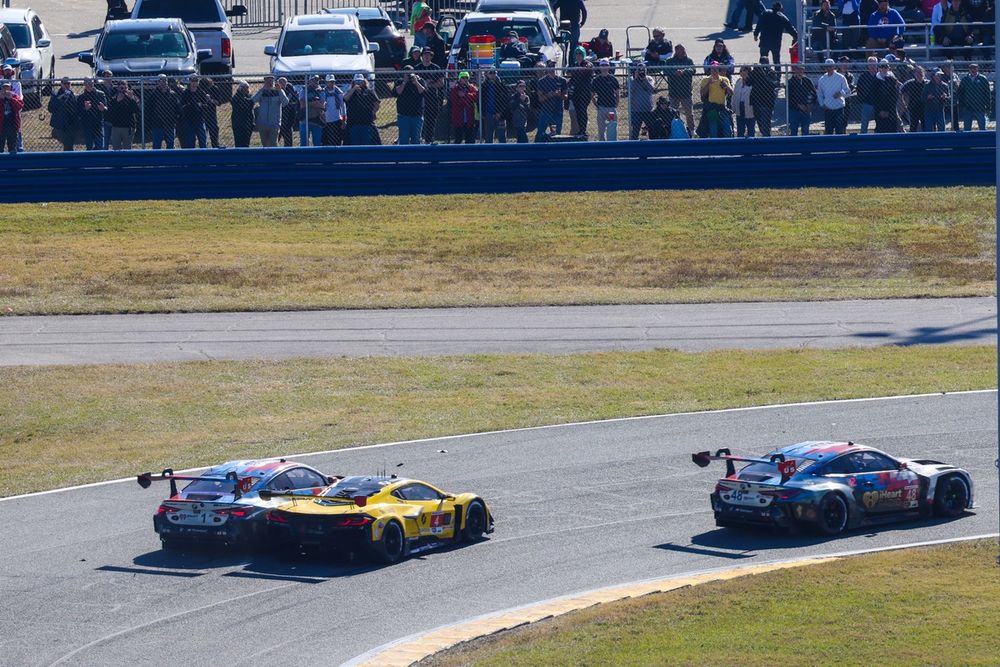 #48 Paul Miller Racing BMW M4 GT3 EVO: Dan Harper, Max Hesse, Jesse Krohn, Augusto Farfus, #4 Corvette Racing by Pratt Miller Motorsports Corvette Z06 GT3.R: Tommy Milner, Nicky Catsburg, Nico Varrone, #1 Paul Miller Racing BMW M4 GT3 EVO: Madison Snow, Neil Verhagen, Connor De Phillippi, Kelvin van der Linde
