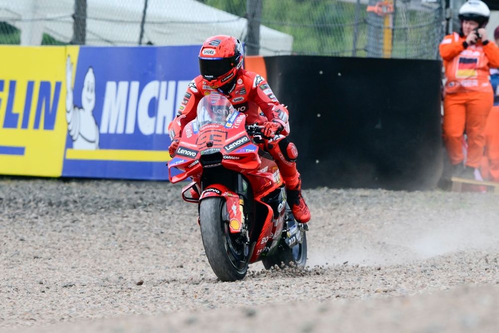 Marc Márquez a aussi fait une petite excursion hors piste.