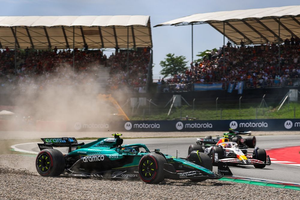 Fernando Alonso, Aston Martin Racing se sale de pista