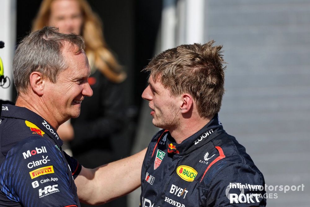 Paul Monaghan, Chief Engineer, Red Bull Racing, Max Verstappen, Red Bull Racing, 1st position, talk in Parc Ferme